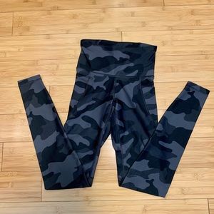 Camo Print High-Waisted Leggings